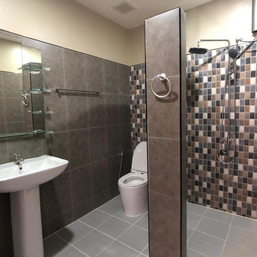 Inn Dulgence Patong Ngoại thất bức ảnh