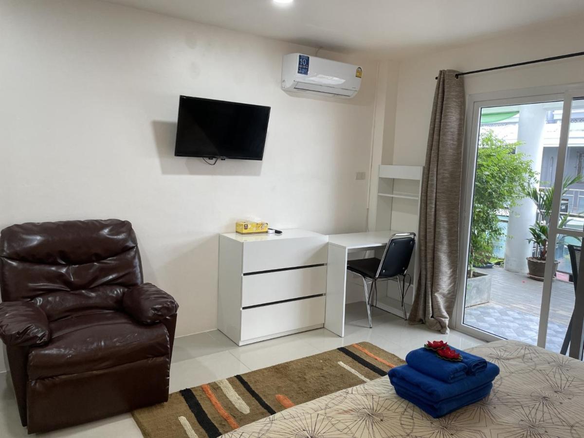 Inn Dulgence Patong Ngoại thất bức ảnh