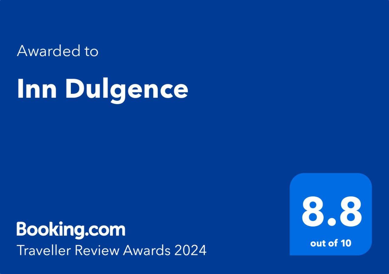 Inn Dulgence Patong Ngoại thất bức ảnh